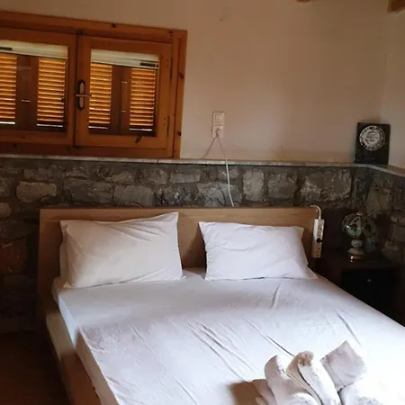 Ecotowers Stoupa Villa Levktron
